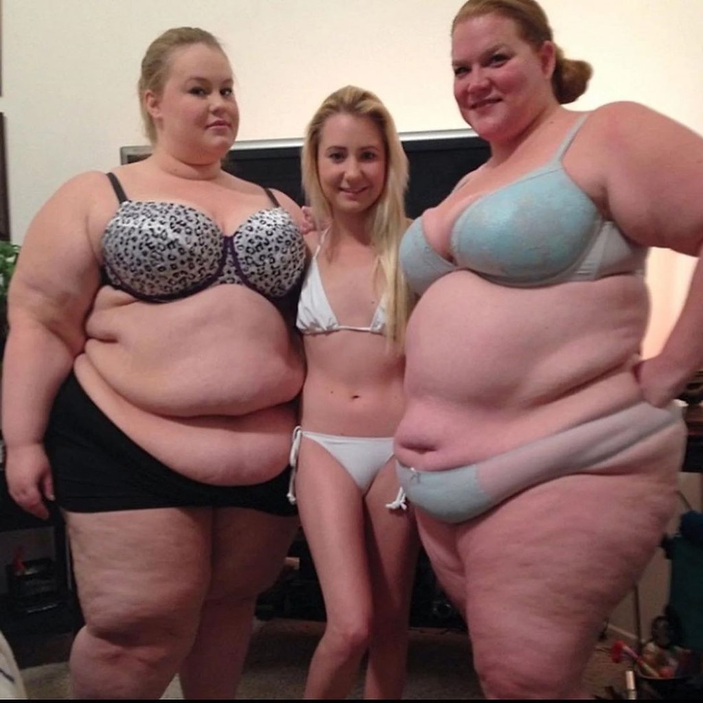 Skinny woman fat woman threesome - free nude pictures, naked, photos, Odett...