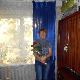 Марина, 53 года, Докучаевск