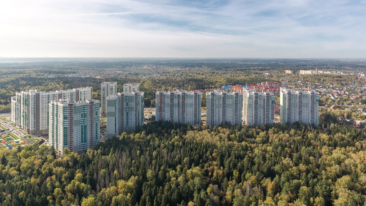 Парк в изумрудных холмах красногорск