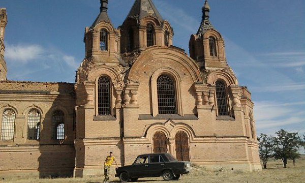 Калач на дону на 10 дней. Никольская Церковь Калач на Дону. Монастырь в Калаче на Дону. Троицкая Церковь Калач на Дону. Калач на Дону мечеть.