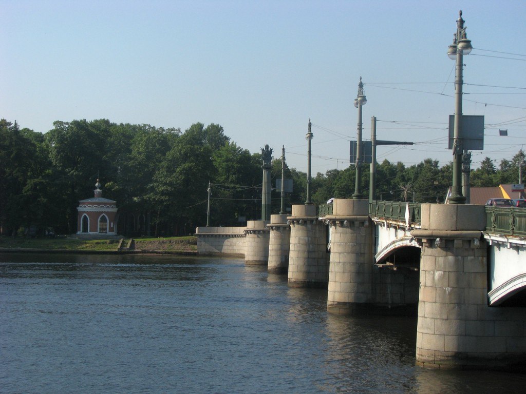 Строгановском мост