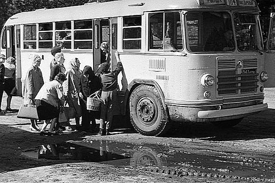 Фото 1958 года. ЗИЛ 158 В Липецке. Райцентр СССР. ЛИАЗ 158 зимой. ЗИЛ 158 операция ы.