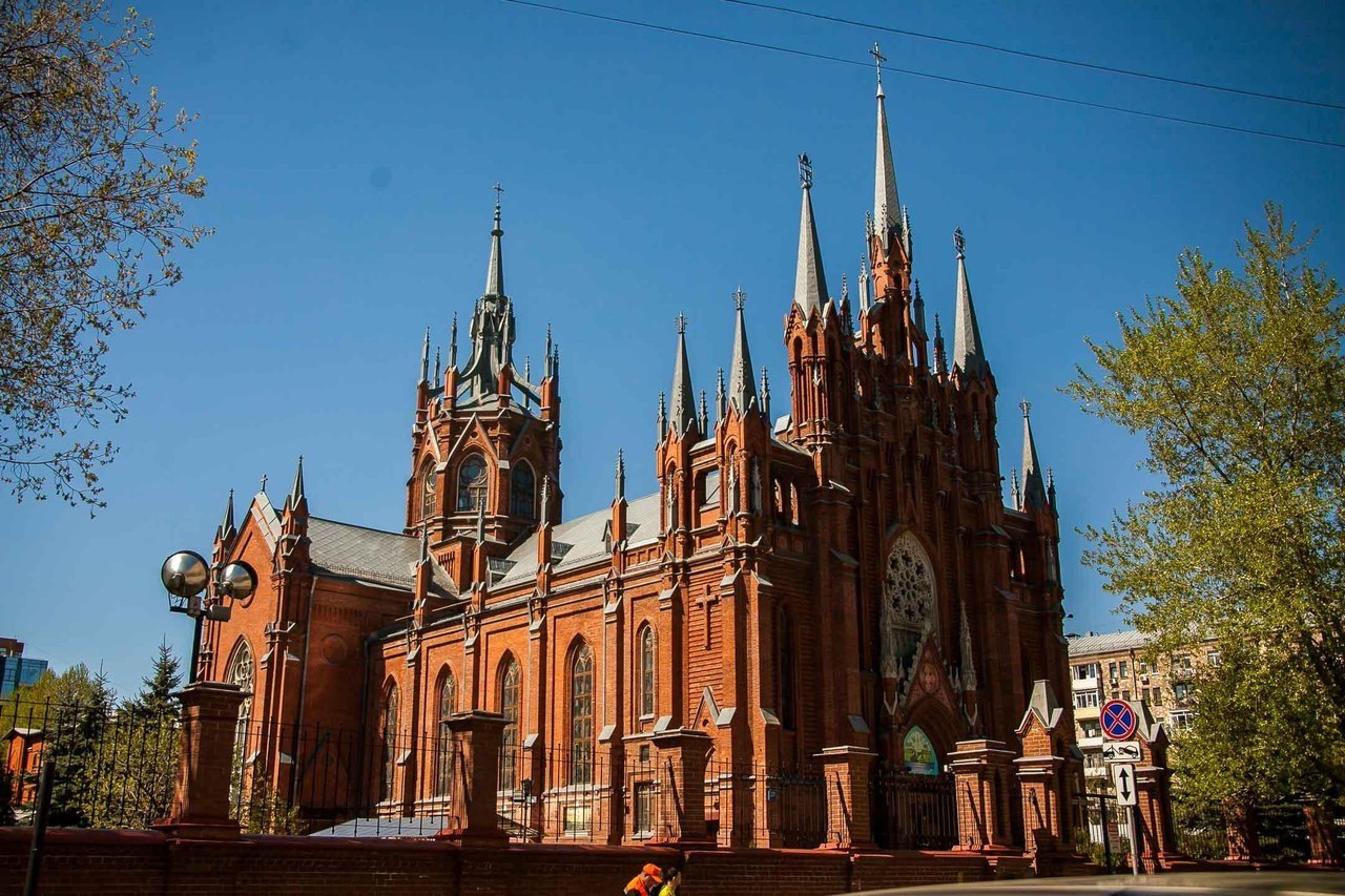 Церковь католическая в москве