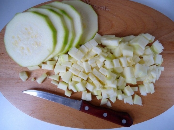 обжарить на растительном масле пару минут 2 зубчика чеснока. чеснок в маринаде. шт чеснок 1 зубчик масло. паштет из грибов. шт чеснок 1 зубчик масло.