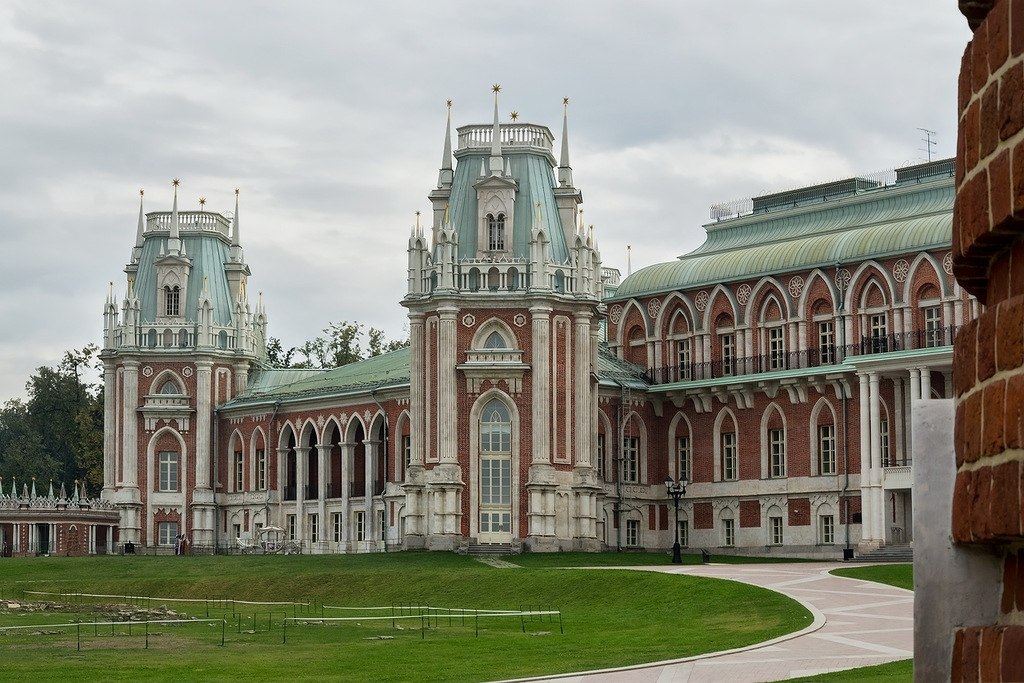 Крестообразный павильон Царицыно