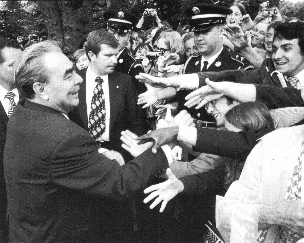 1973 Г. – визит л.и. Брежнева в США.. Визит Брежнева в США В 1973 году. Брежнев Никсон в Калифорнии 1973. Американский брежнев