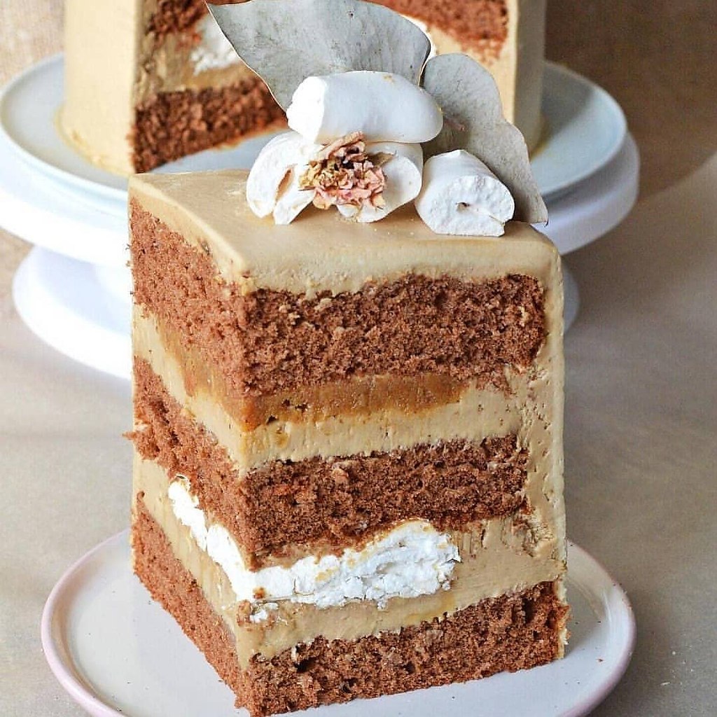 Бисквитный торт с кофейным муссом