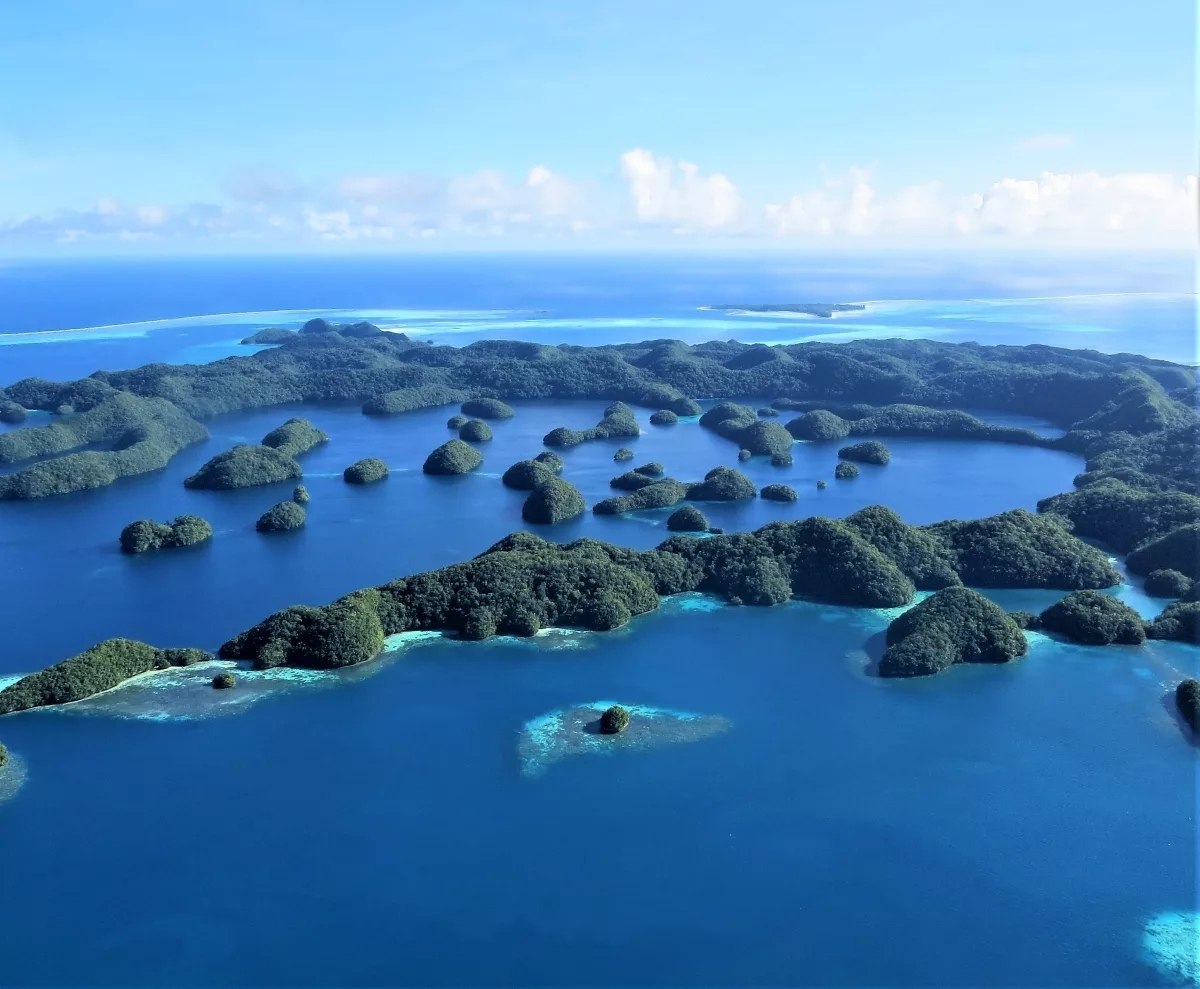 Острова в тихом океане фото. Острова Микронезии. Федеративные штаты Микронезии острова. Федеративные штаты Микронезии столица. Остров Палау Микронезия.