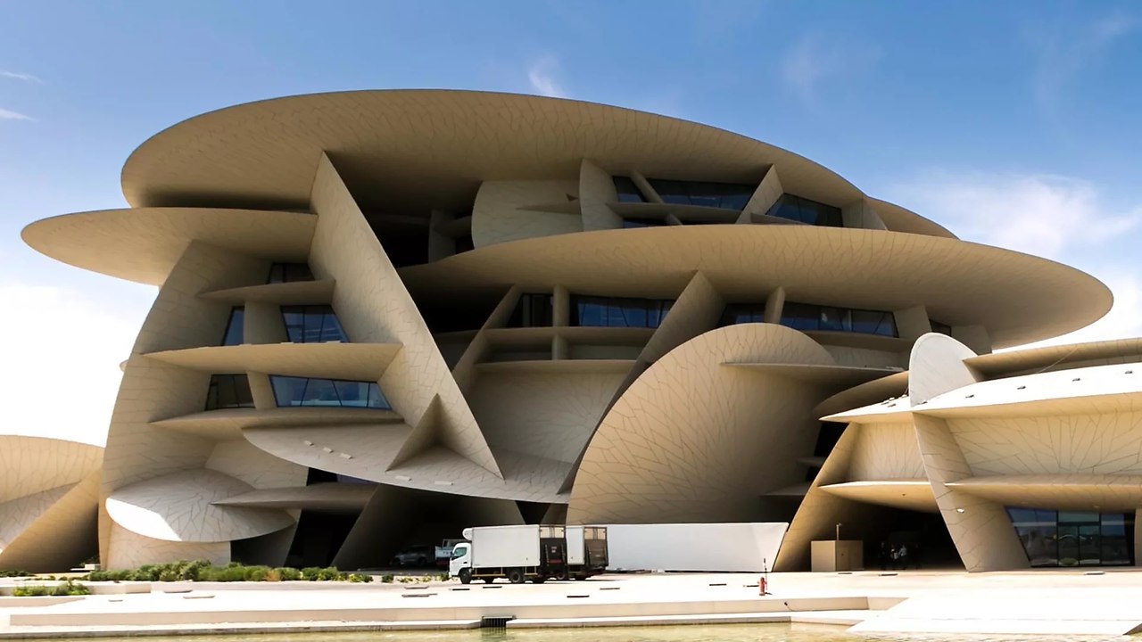 Qatar museum. Жан Нувель Катар. Национальный музей Катара, Архитектор Жан Нувель. National Museum of Qatar Катар. Жан Нувель проект в Катаре.