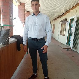 Сергей, 28, Еланцы