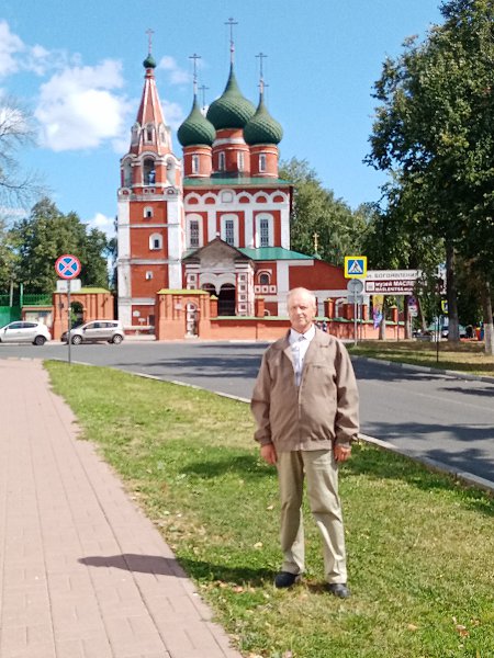 Знакомства великие луки без регистрации с телефонами с фото