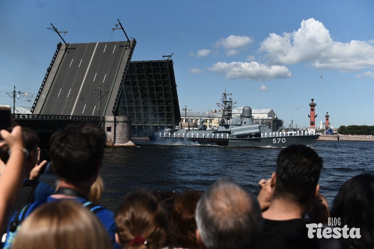 Санкт петербург 3 4 июля. Репетиция ВМФ Санкт-Петербург 2022. Военно-морской парад в Санкт-Петербурге 2022. День ВМФ парад кораблей Санкт-Петербург. День ВМФ В Санкт-Петербурге 2022.