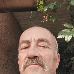 Николай, 63 года, Херсон