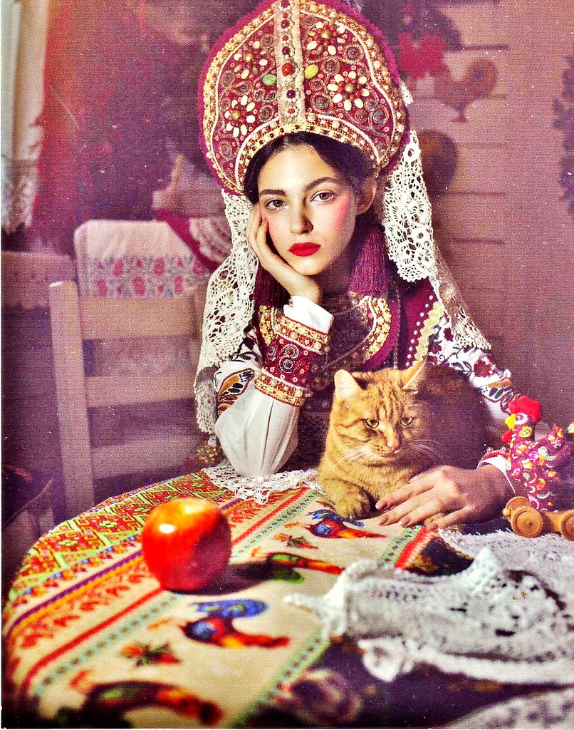 Травка зеленеет, Льётся солнца свет.. Кот домой ... - "БУМАЖНЫЙ ЗМЕЙ ...