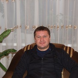 Oleg, 51, 