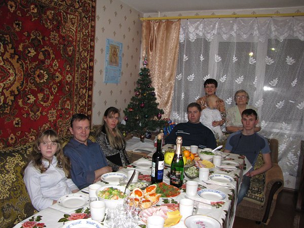  -  : :    :  ,  ,  ,  ,  ,  ,         2010 .    ,    .
 - , 76 , 