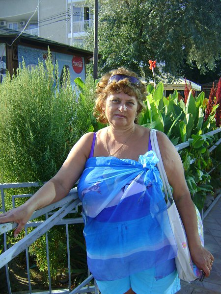 :     ! - , 70 , 