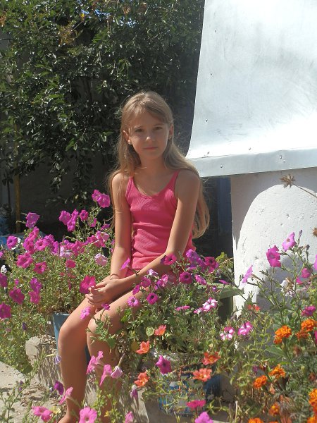  : )) - yuliya Grigolevich, 23 , 
