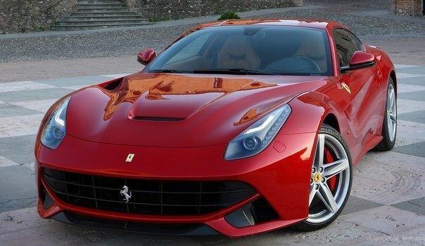 Ferrari F12 berlinetta ( Pininfarina)