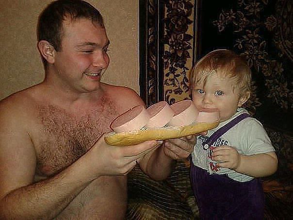 УБИЛ БЫ НАХЕР!!!!! У меня жена лежит в больнице.Так вот. После работы заехал в магазин. Купил еды. ...