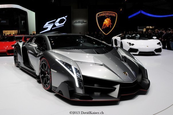 Lamborghini Veneno.  V12   6,5   750 ..    2,8  ... - 3