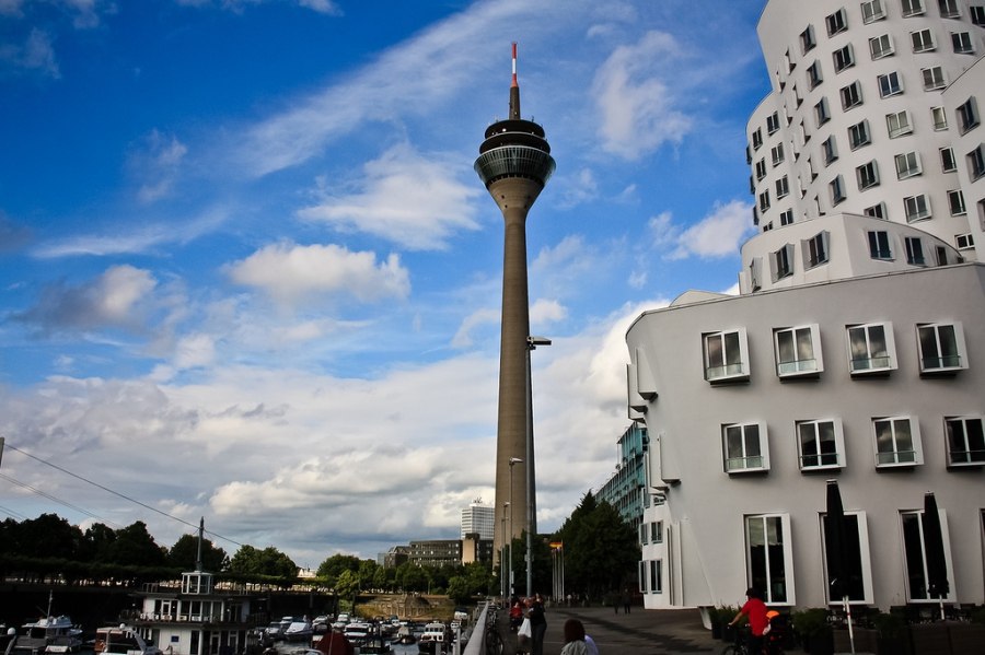     .      (Rheinturm),  ...