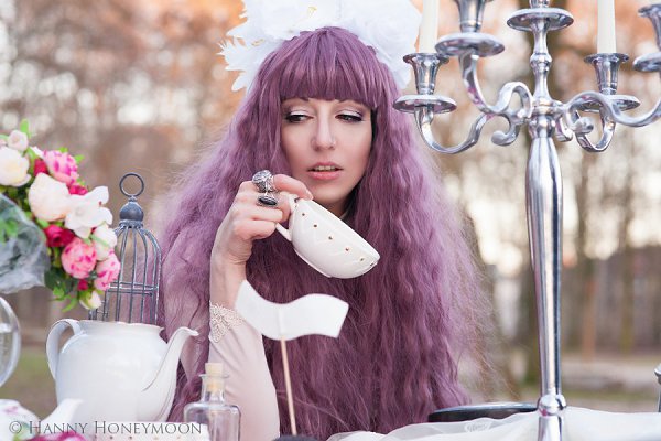   Pinkabsinthe:   .    -? ... - 51