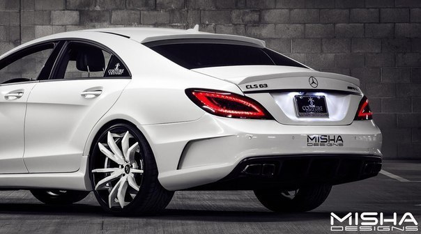 Mercedes-Benz CLS 63 AMG - 6