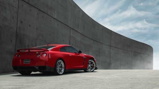 Nissan GT-R