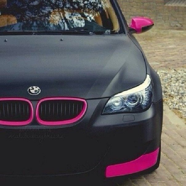 -   !  ! #BMW