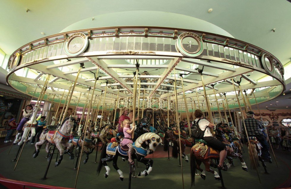   Looff Carousel  - ().   Looff Carousel -    ... - 7