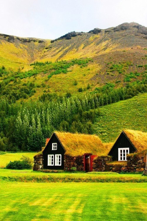 , . #@travel.blog