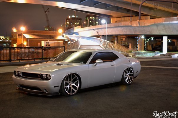 Dodge Challenger R/T - 8