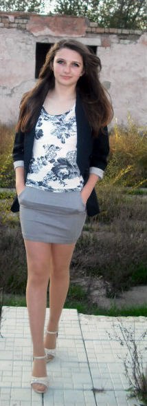 :   - Aliona, 45 ,  