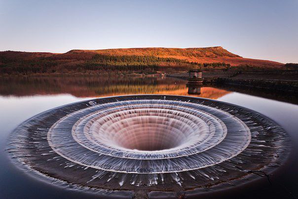    Ladybower, 