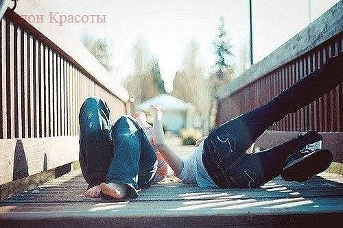 Люди бывают по-настоящему счастливы совсем не потому, что у них всё есть. А потому, что они есть ...