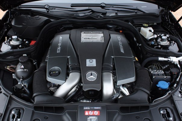 Mercedes-Benz CLS63 AMG. 5.5L V8 T  (..)525   ... - 4