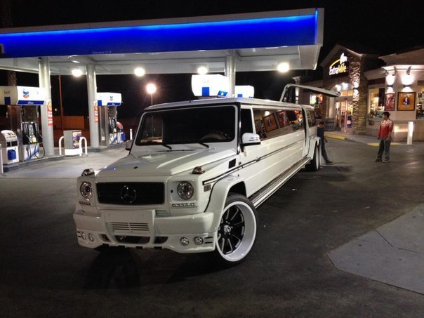 Mercedes-Benz G55 AMG Limousine by Platinum Style Limos.