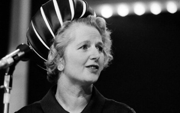 « Петух, может быть, хорошо кукарекает, но яйца все-таки несёт курица ». — Маргарет Тэтчер