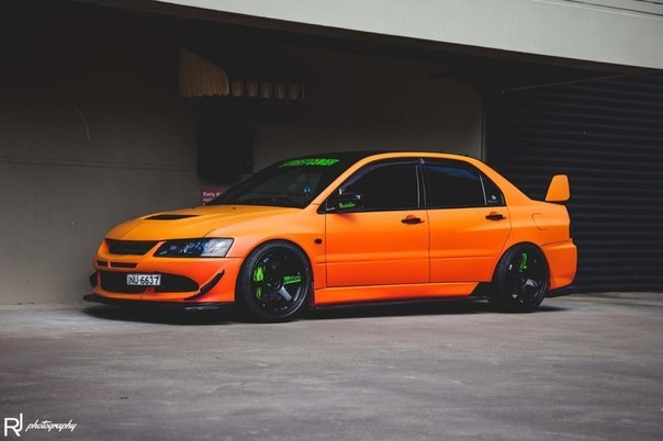 Mitsubishi Lancer Evolution - 5