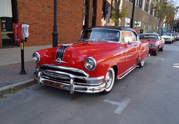 Pontiac Catalina 2-Door Hardtop, 1954.