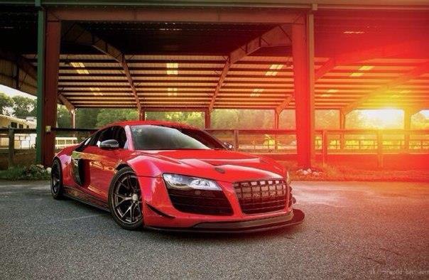 Audi R8 - 2