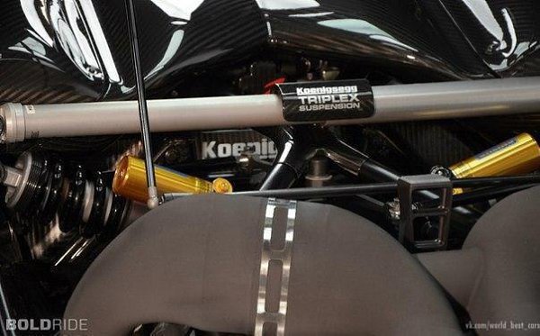 Koenigsegg Agera R BLT.5.0L V8Мощность: 1140 л.с.Крутящий момент: 1200 НмМаксимальная скорость: 390 ... - 3