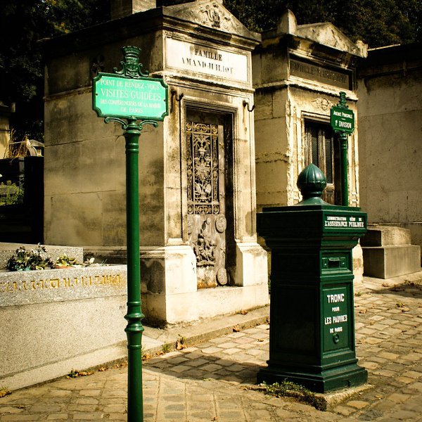 . . =). Pre Lachaise (-).: Dominika   ... - 2