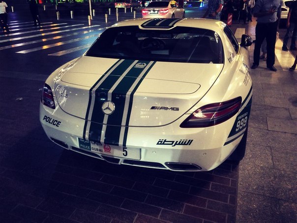 Dubai Police. - 3