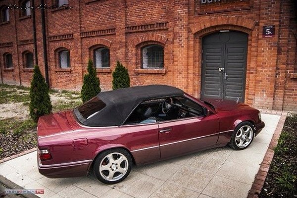 Mercedes-Benz E220 W124 Cabrio - 9