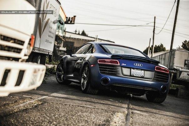 Audi R8 V10 Plus.5.2L FSI: 550 .. : 540  : : ... - 2
