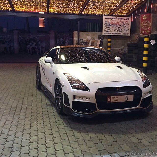 Nissan GT-R