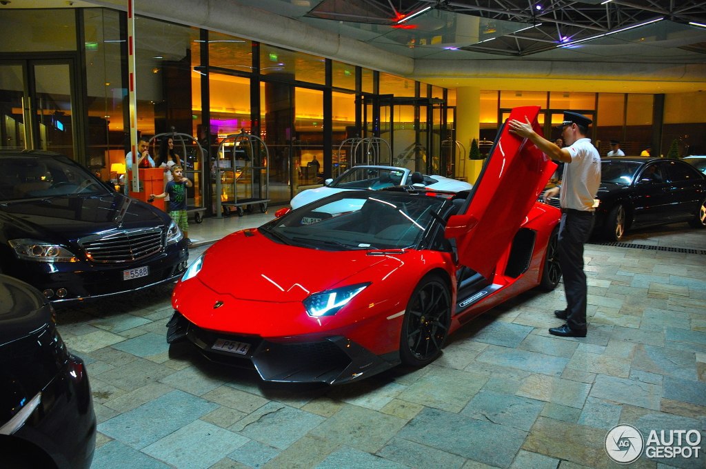 Lamborghini Aventador LP700-4 Roadster MVM Automotive Design - 6