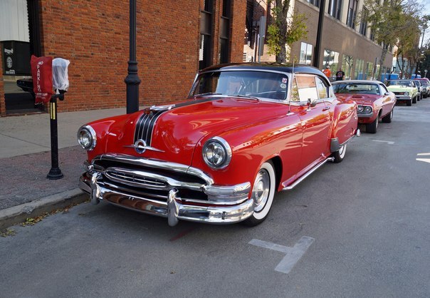 Pontiac Catalina 2-Door Hardtop, 1954.